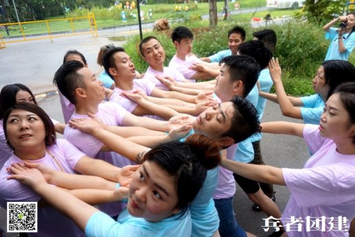 北京拓展训练基地是不是很严格？